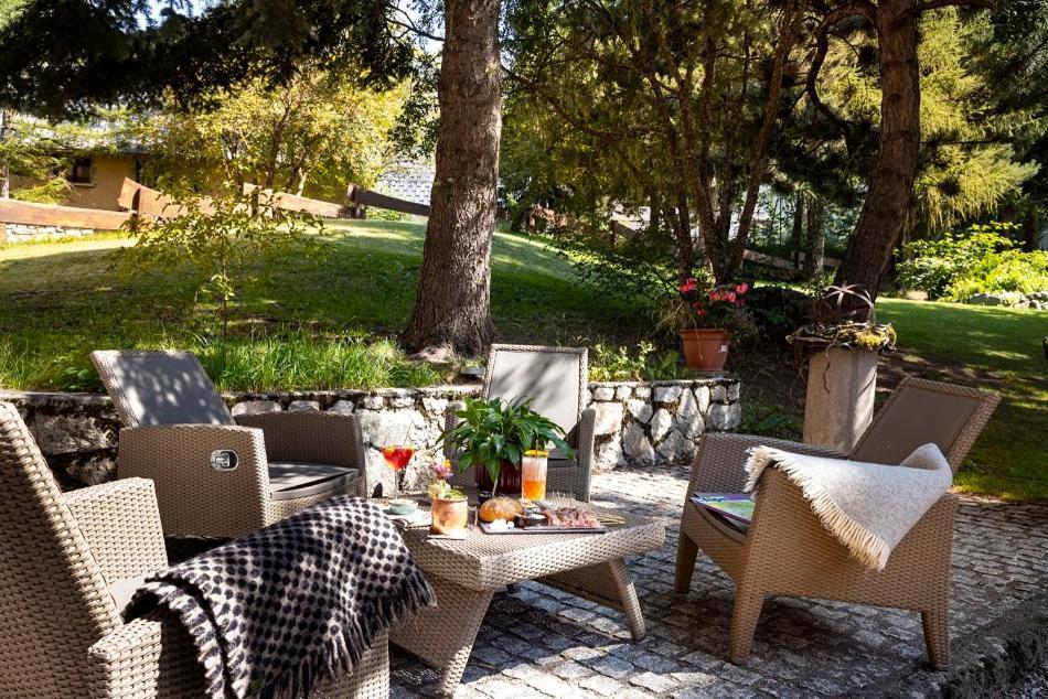 Hotel Chalet Mounier لو دوز آلب المظهر الخارجي الصورة
