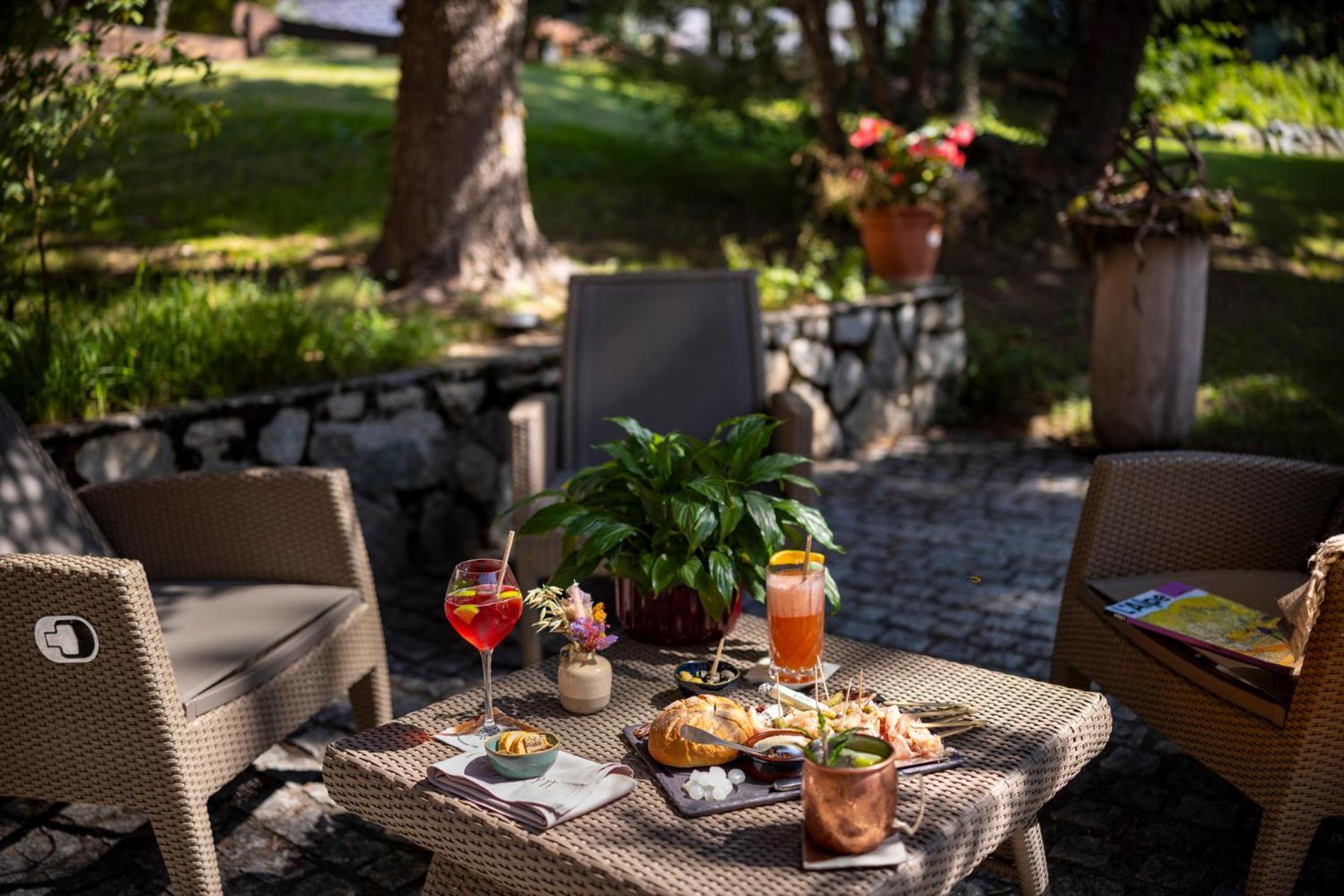 Hotel Chalet Mounier لو دوز آلب المظهر الخارجي الصورة