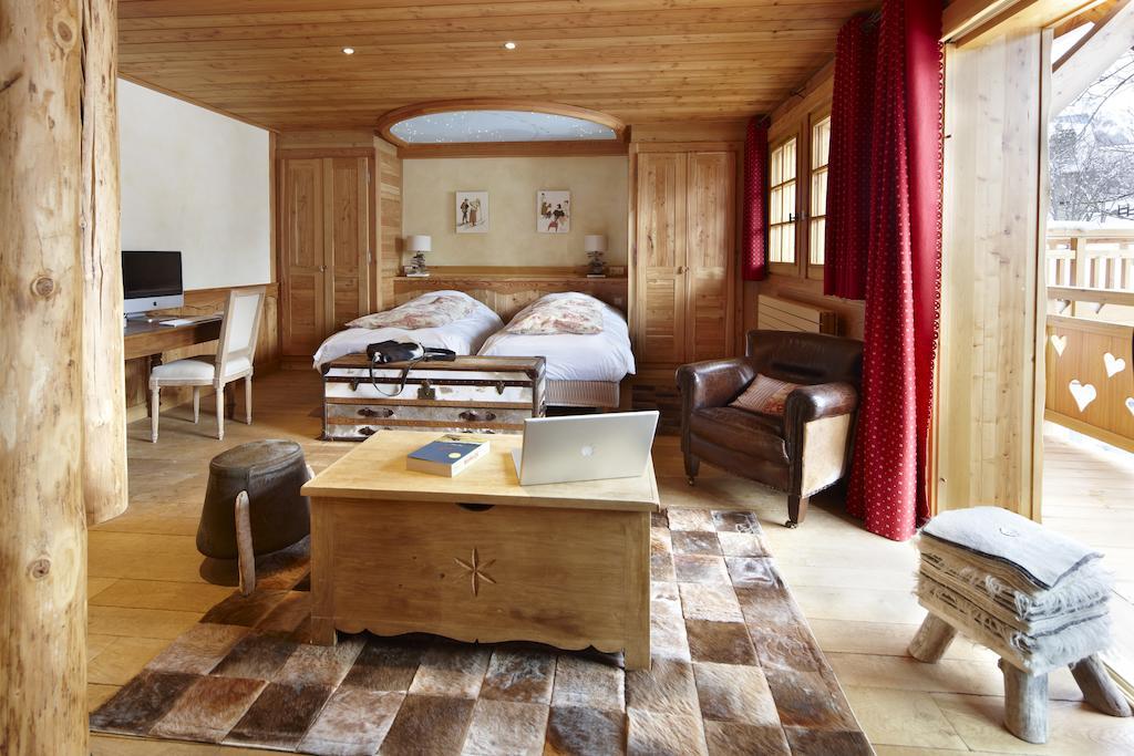 Hotel Chalet Mounier لو دوز آلب الغرفة الصورة