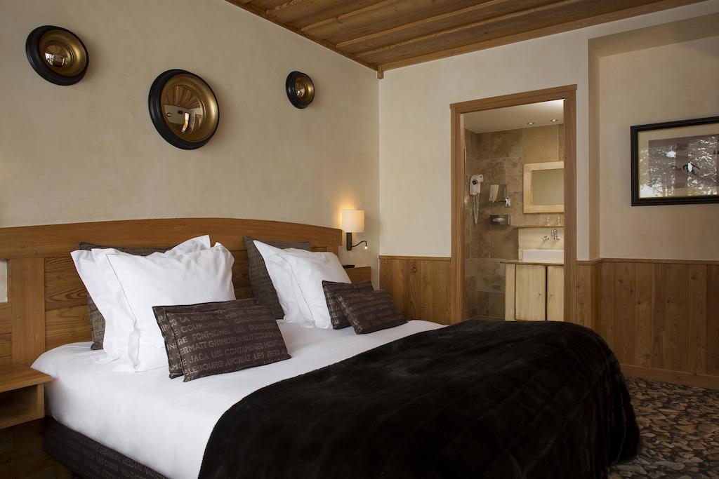 Hotel Chalet Mounier لو دوز آلب الغرفة الصورة